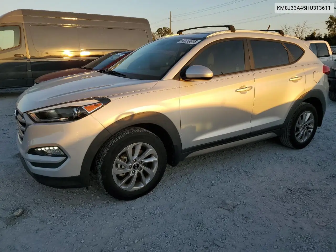 KM8J33A45HU313611 2017 Hyundai Tucson Limited