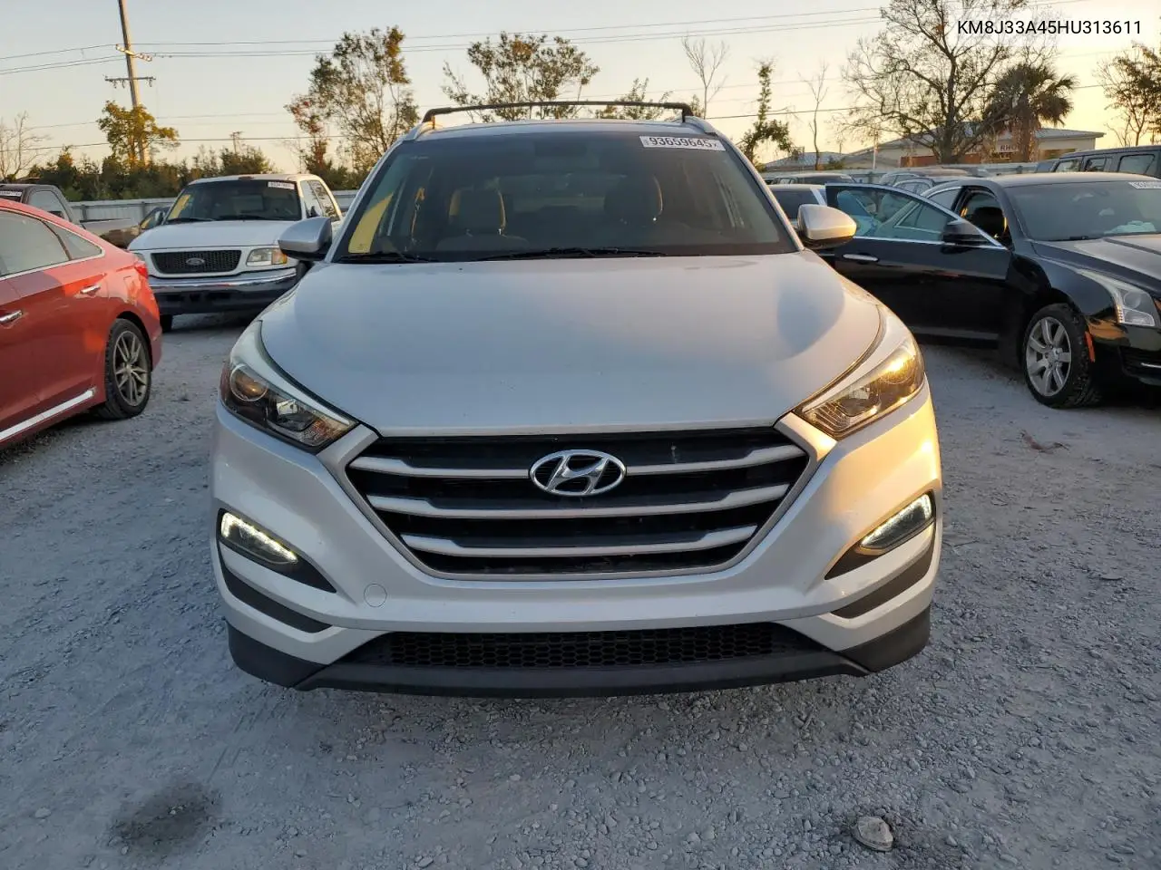 KM8J33A45HU313611 2017 Hyundai Tucson Limited