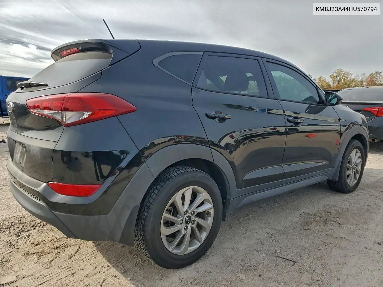 KM8J23A44HU570794 2017 Hyundai Tucson Se