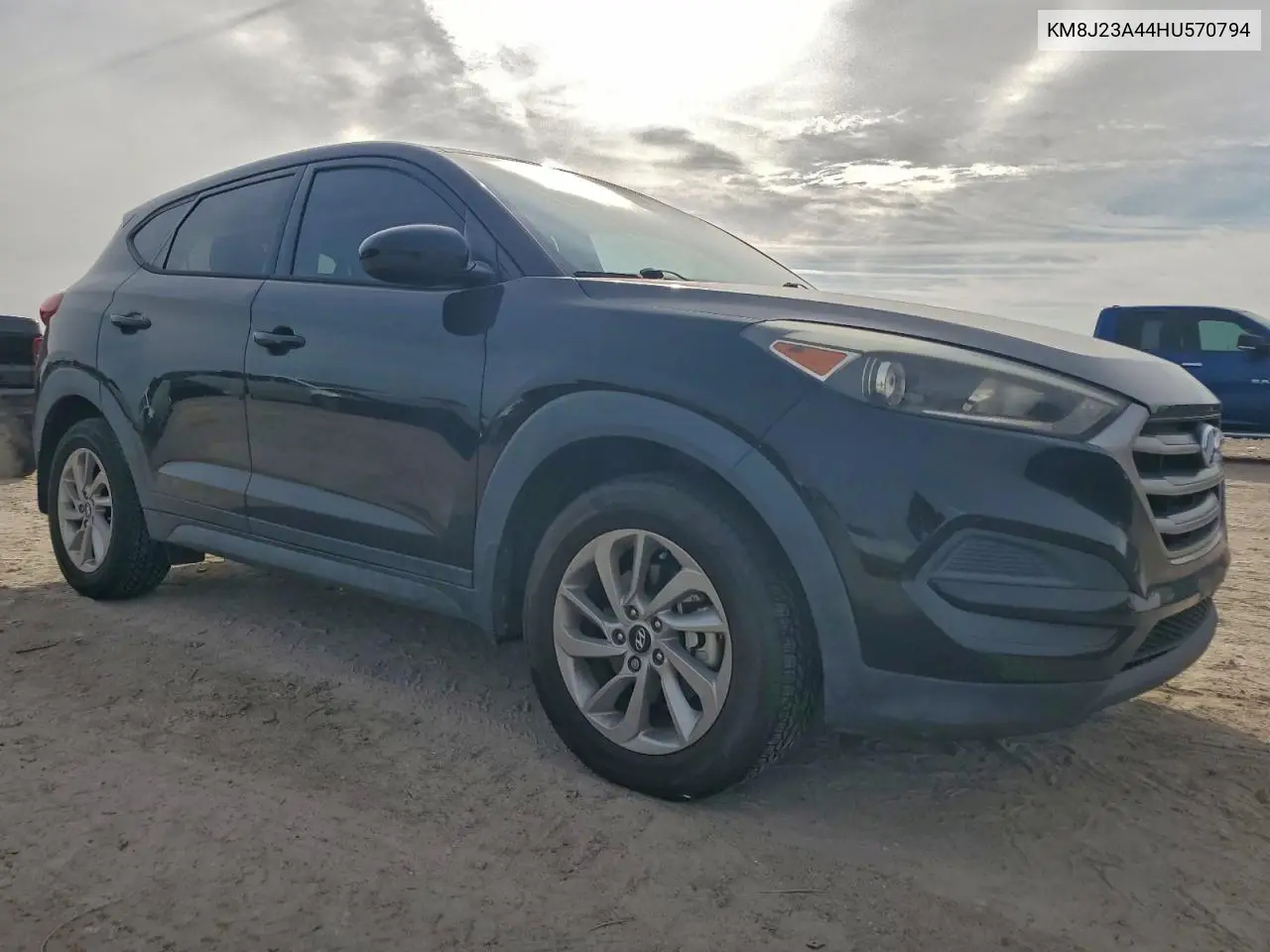 KM8J23A44HU570794 2017 Hyundai Tucson Se