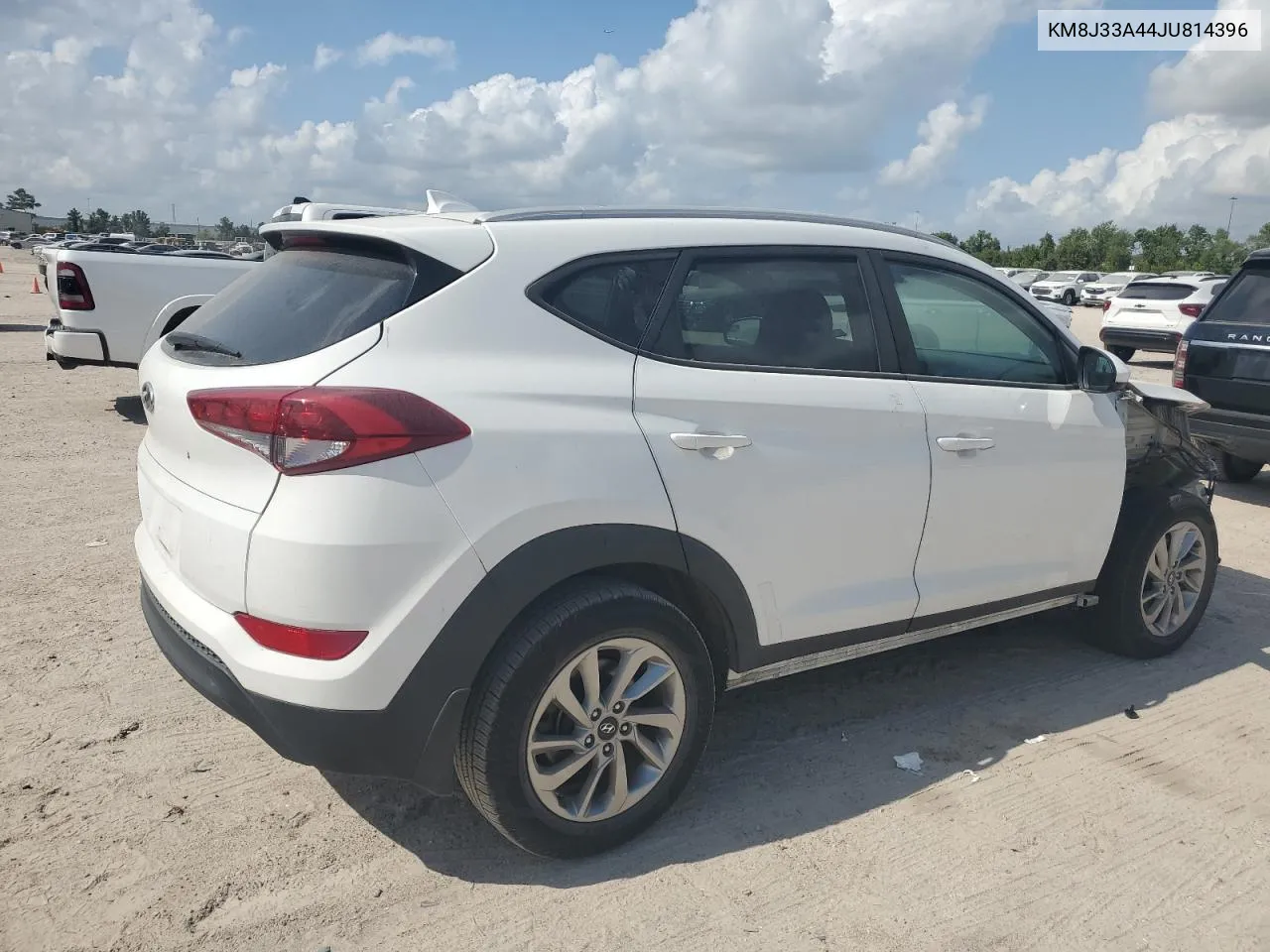 KM8J33A44JU814396 2018 Hyundai Tucson Sel