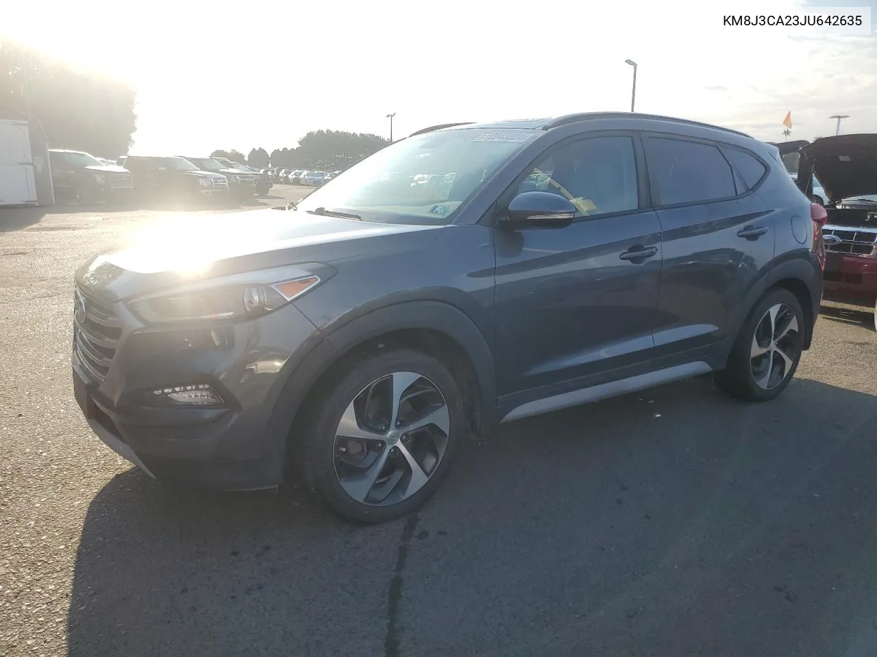 KM8J3CA23JU642635 2018 Hyundai Tucson Value