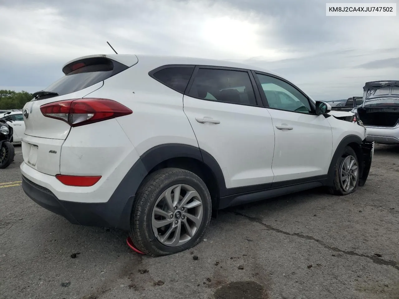 KM8J2CA4XJU747502 2018 Hyundai Tucson Se