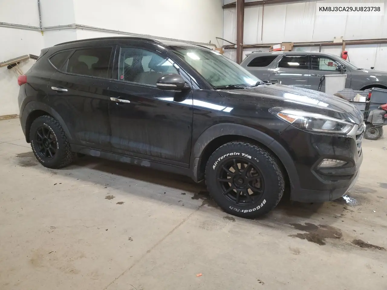 KM8J3CA29JU823738 2018 Hyundai Tucson Value
