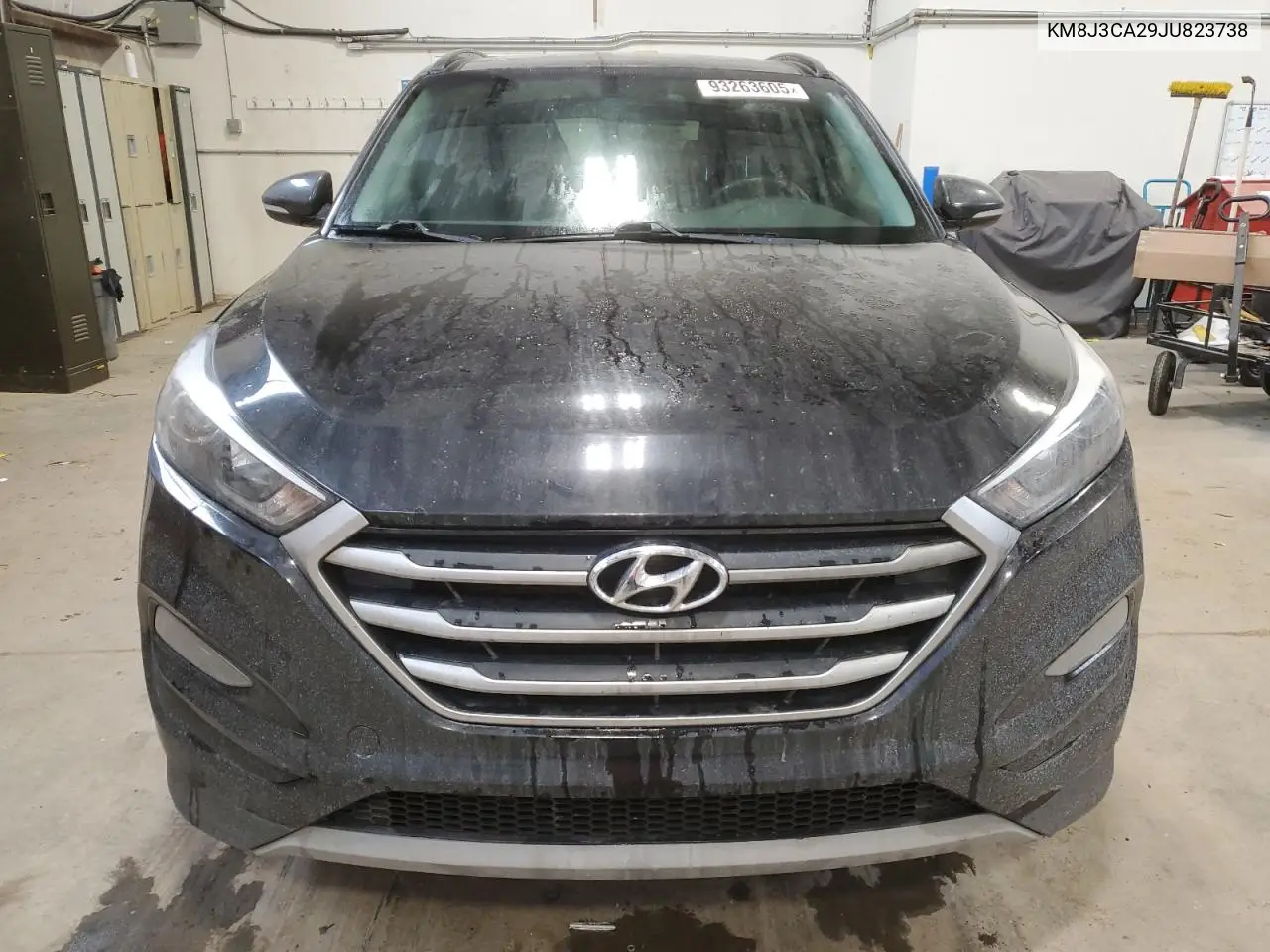 KM8J3CA29JU823738 2018 Hyundai Tucson Value