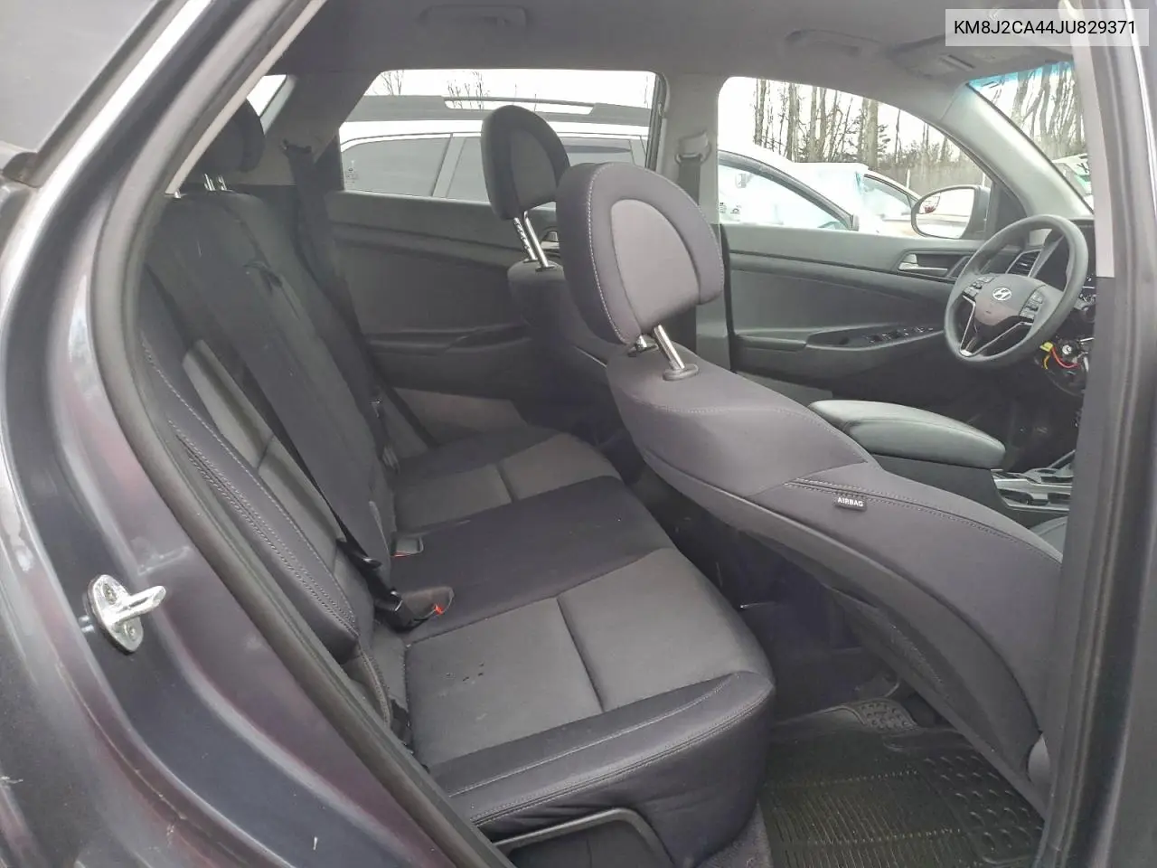 KM8J2CA44JU829371 2018 Hyundai Tucson Se