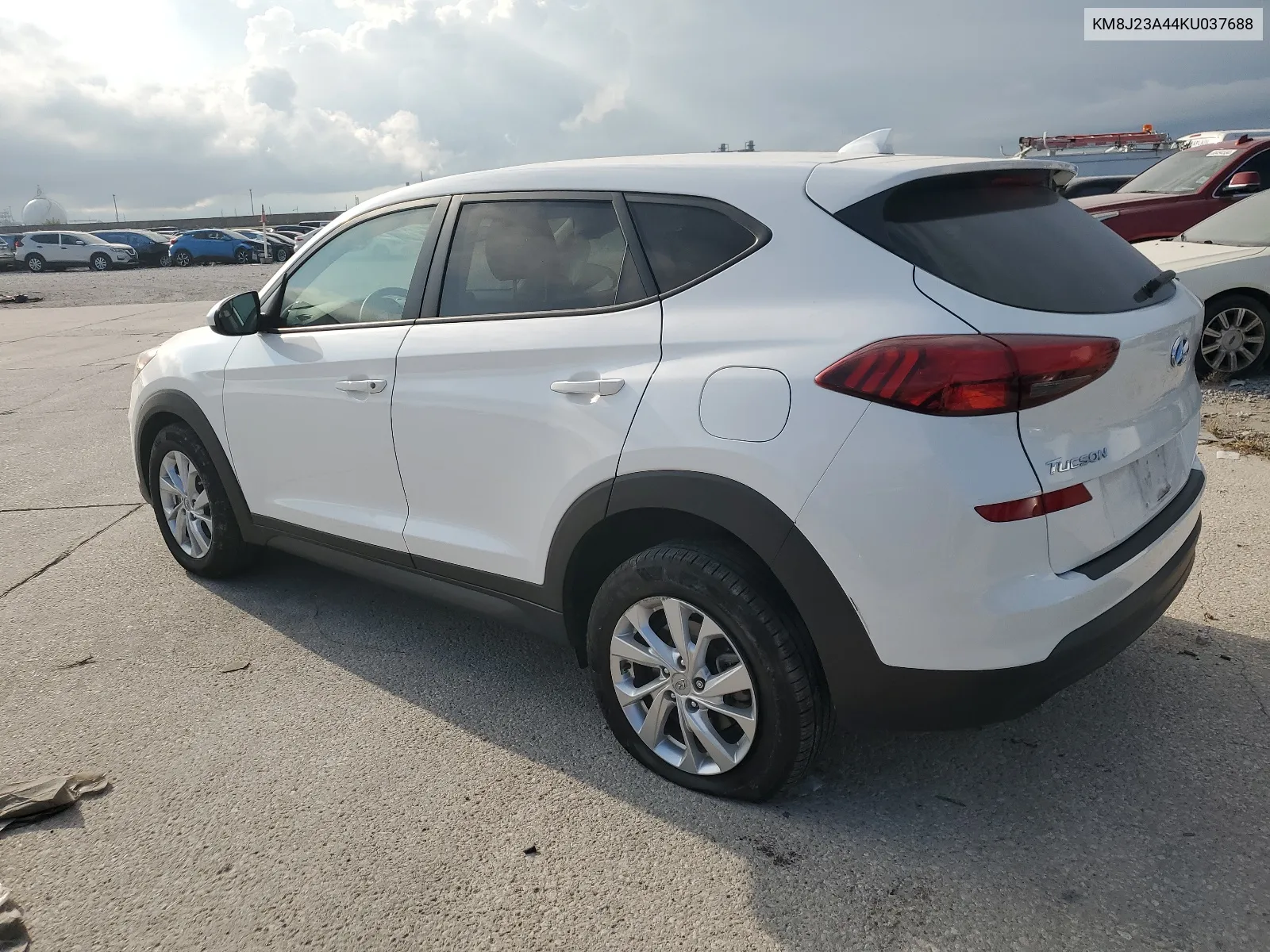 KM8J23A44KU037688 2019 Hyundai Tucson Se