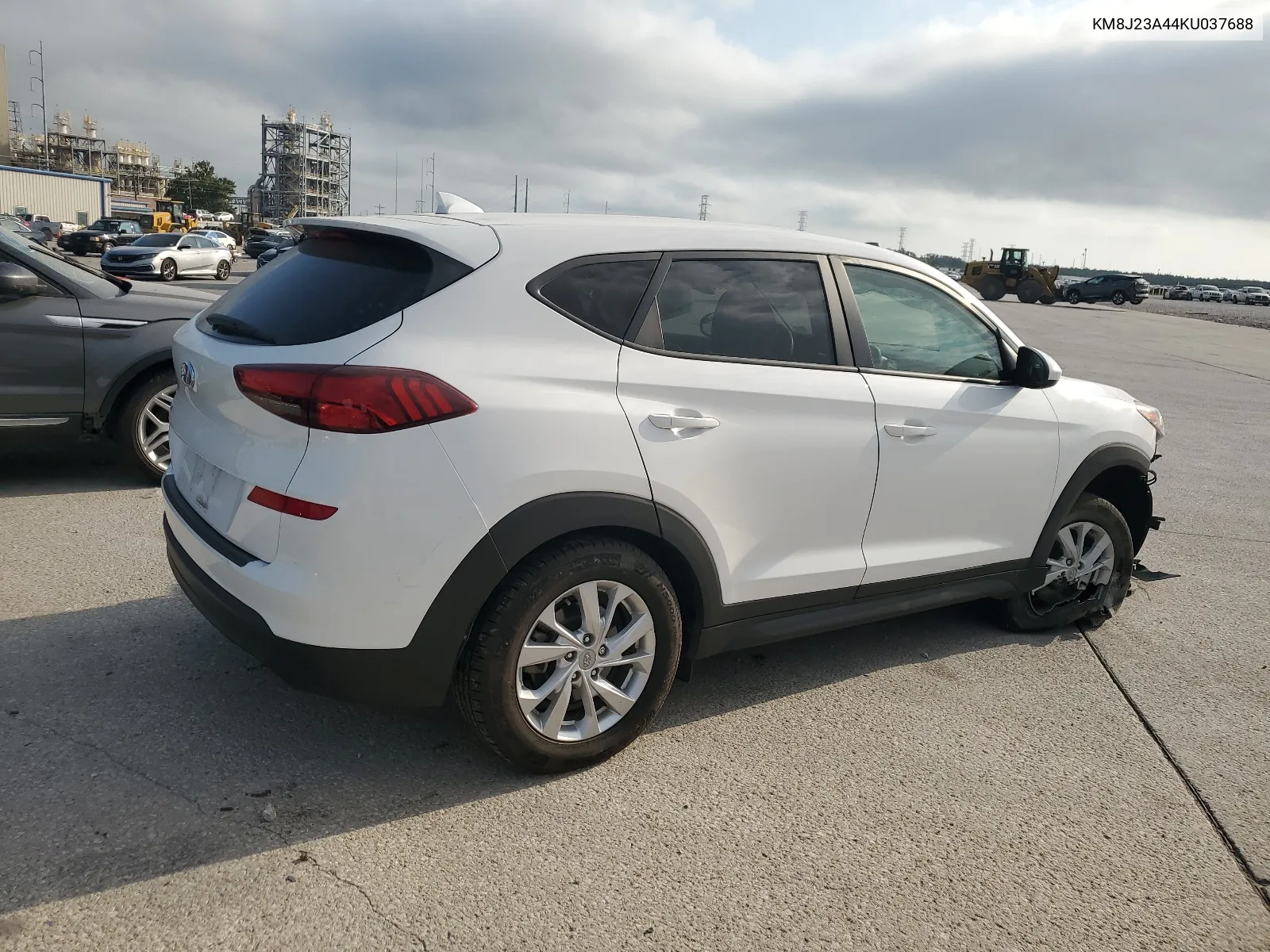 KM8J23A44KU037688 2019 Hyundai Tucson Se