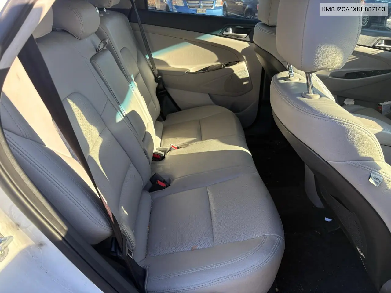 KM8J2CA4XKU887163 2019 Hyundai Tucson Se