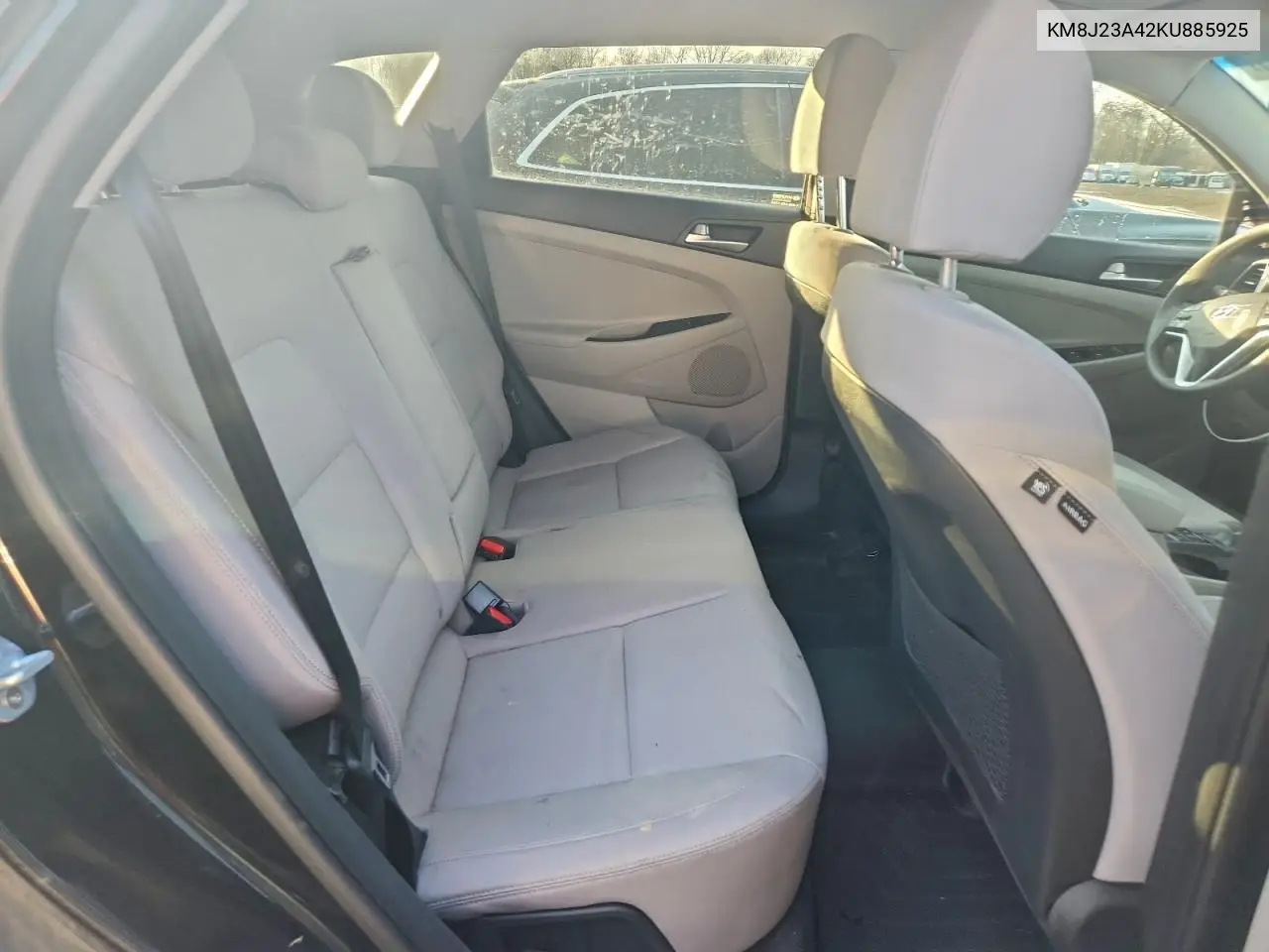 KM8J23A42KU885925 2019 Hyundai Tucson Se