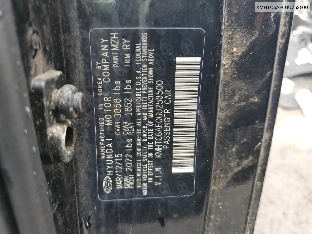 KMHTC6AE0GU253500 2016 Hyundai Veloster Turbo