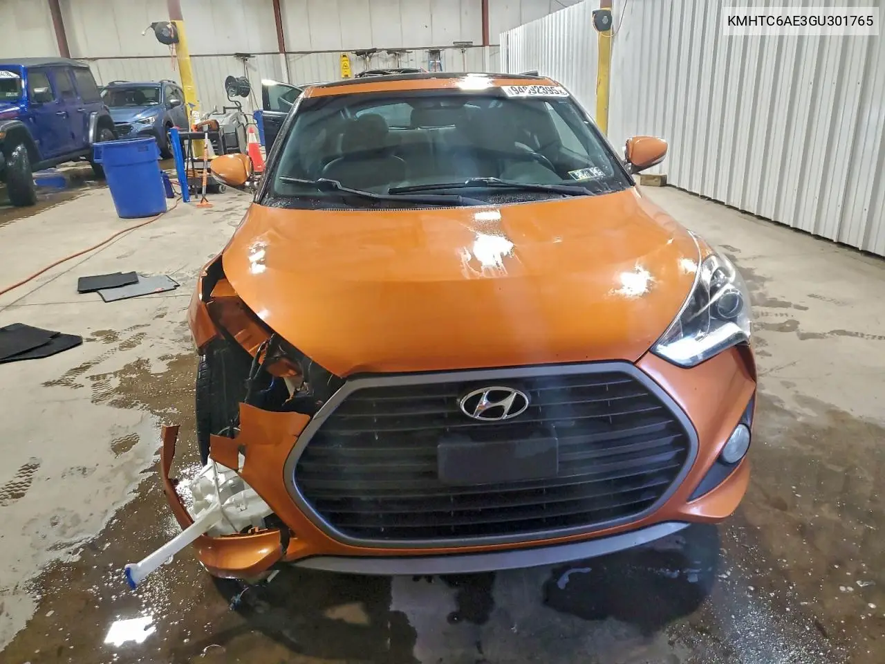 KMHTC6AE3GU301765 2016 Hyundai Veloster Turbo