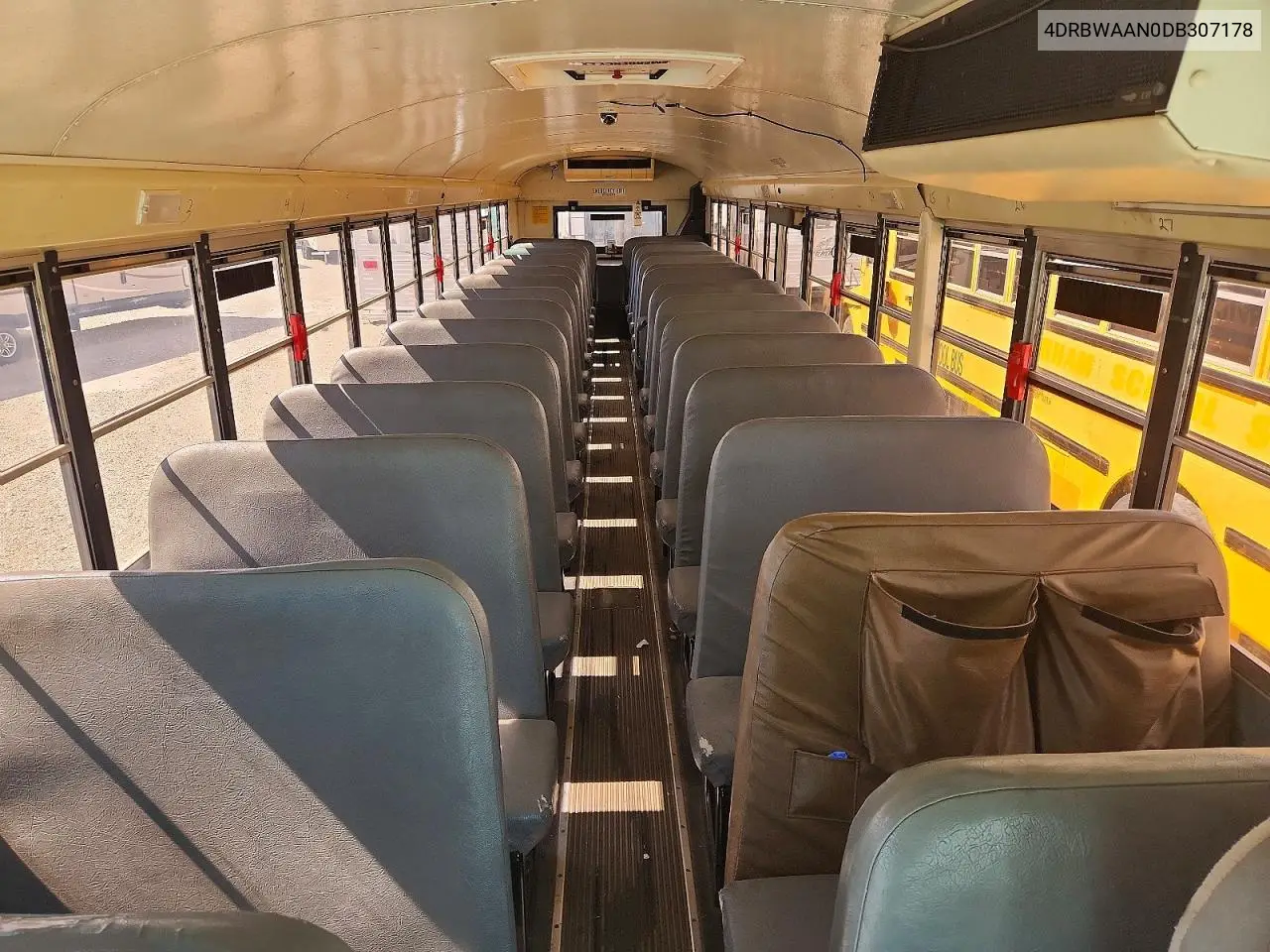 2013 Ic Corporation Re Series School - School Bus VIN: 4DRBWAAN0DB307178 Lot: 48600836