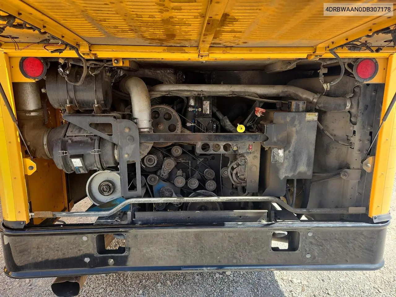 2013 Ic Corporation Re Series School - School Bus VIN: 4DRBWAAN0DB307178 Lot: 48600836