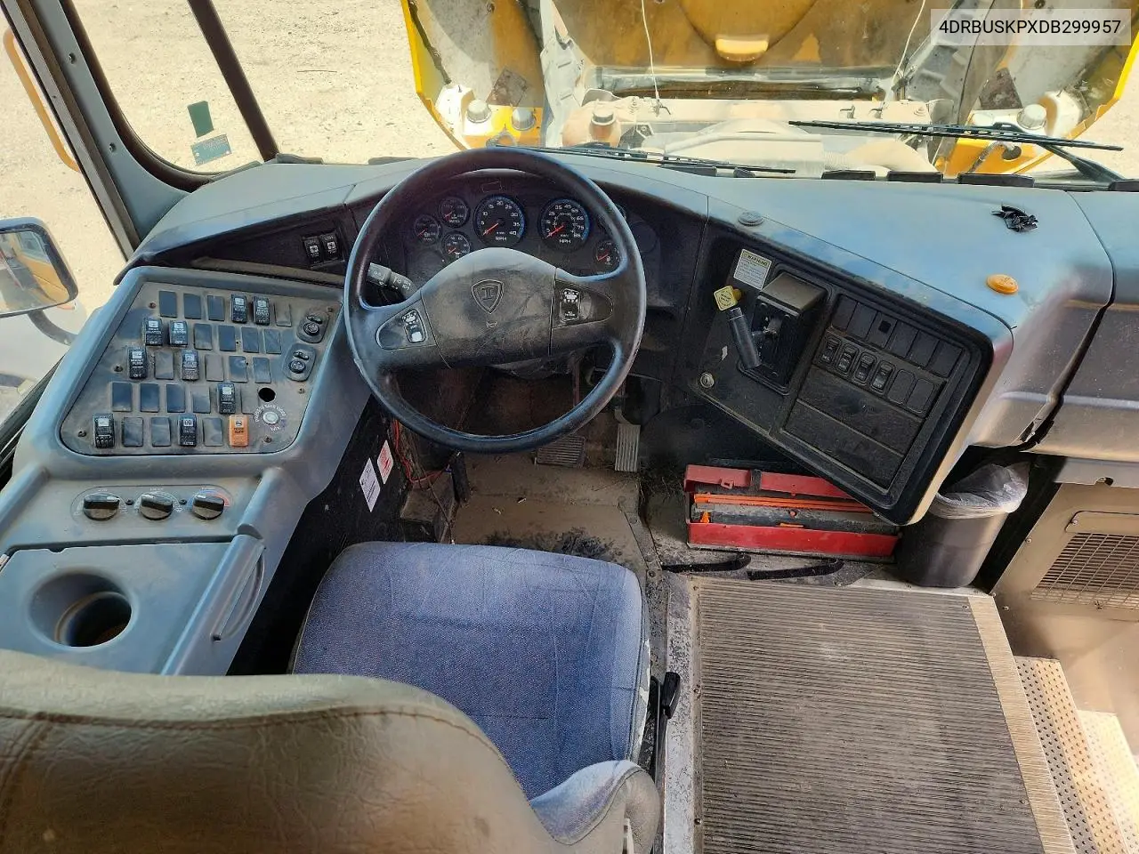 2013 Ic Corporation Ce Series School - School Bus VIN: 4DRBUSKPXDB299957 Lot: 48603666