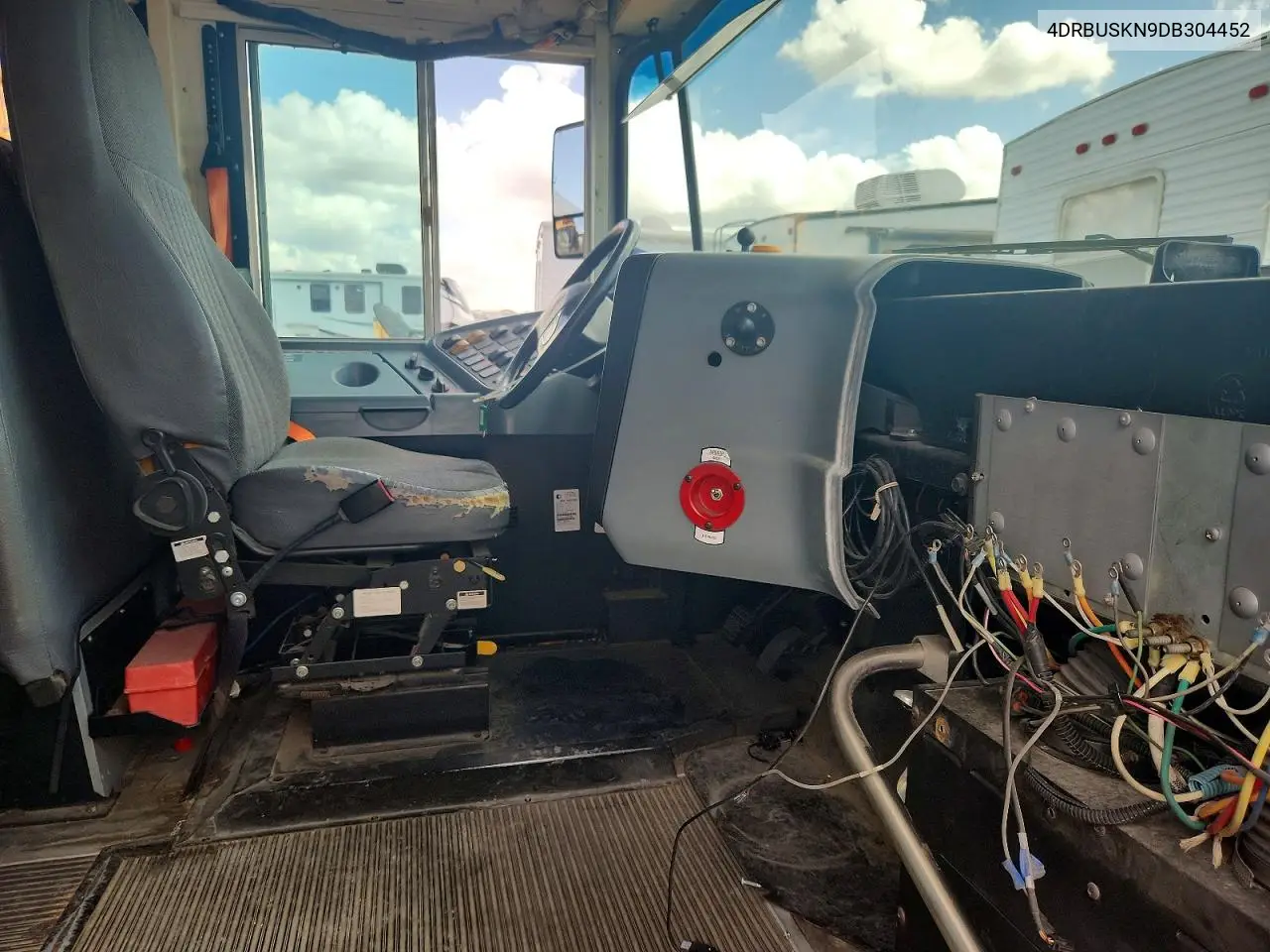 2013 Ic Corporation Ce Series School - School Bus VIN: 4DRBUSKN9DB304452 Lot: 79734575