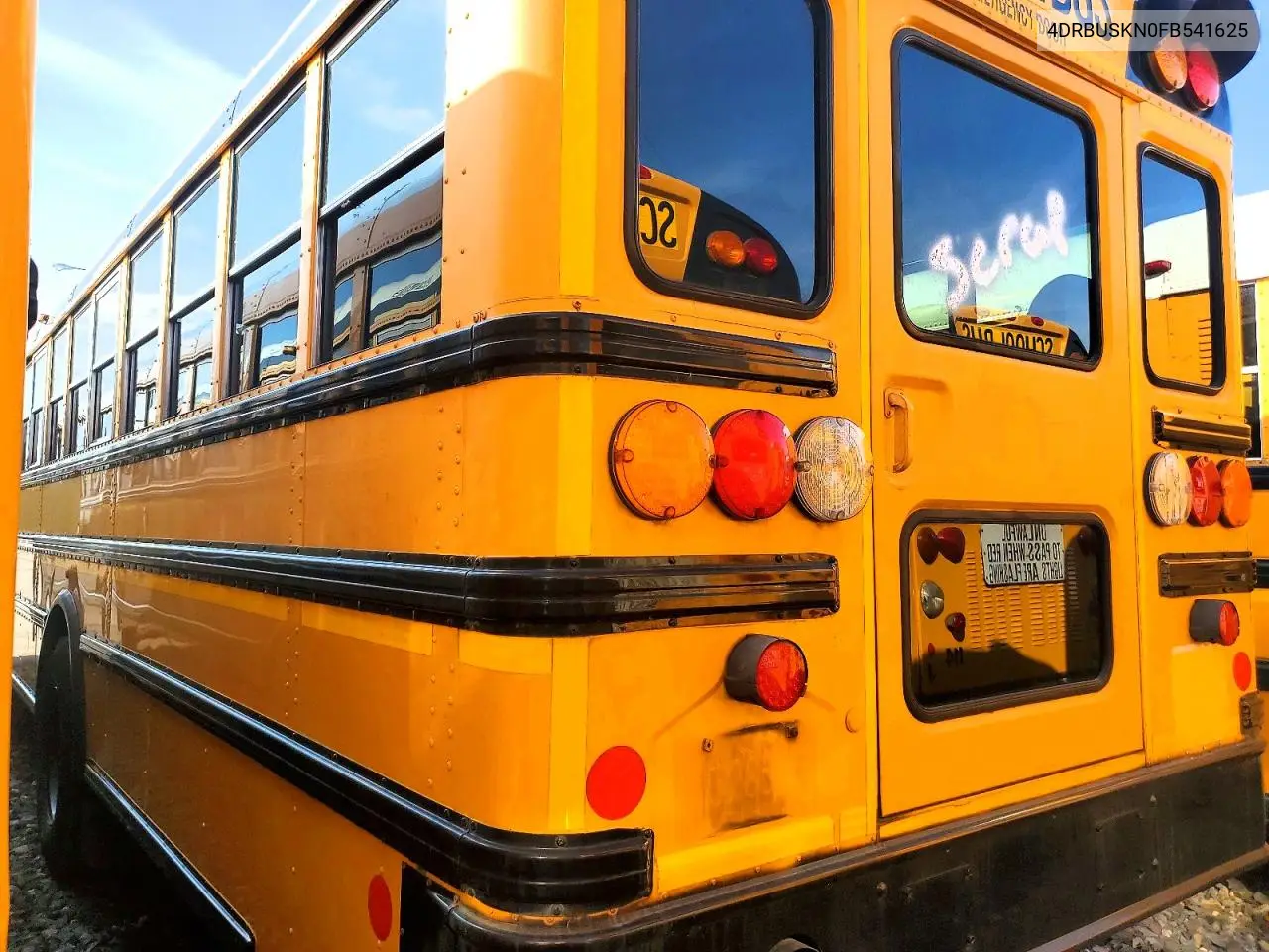 2015 Ic Corporation Ce Series School - School Bus VIN: 4DRBUSKN0FB541625 Lot: 42018406