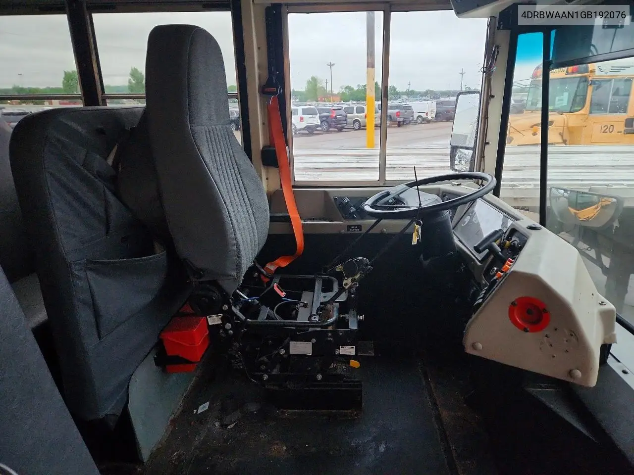 2016 Ic Corporation Re Series School - School Bus VIN: 4DRBWAAN1GB192076 Lot: 51530656