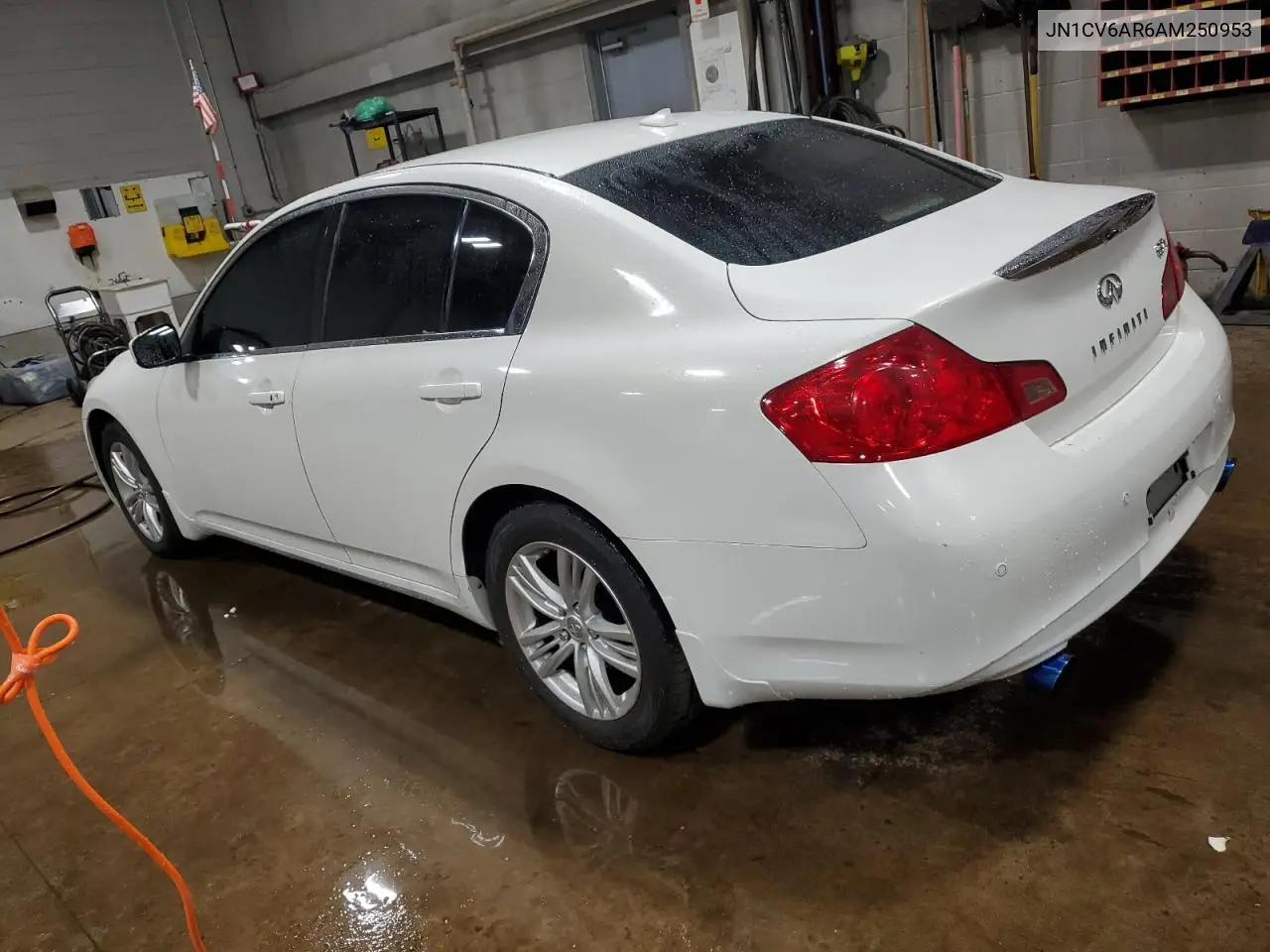JN1CV6AR6AM250953 2010 Infiniti G37