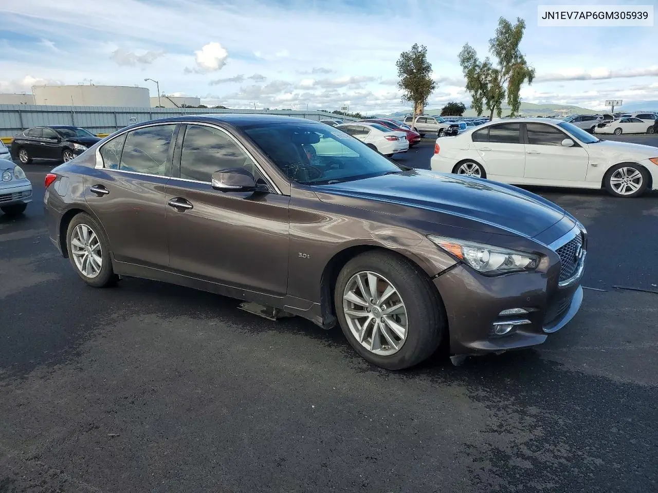 JN1EV7AP6GM305939 2016 Infiniti Q50