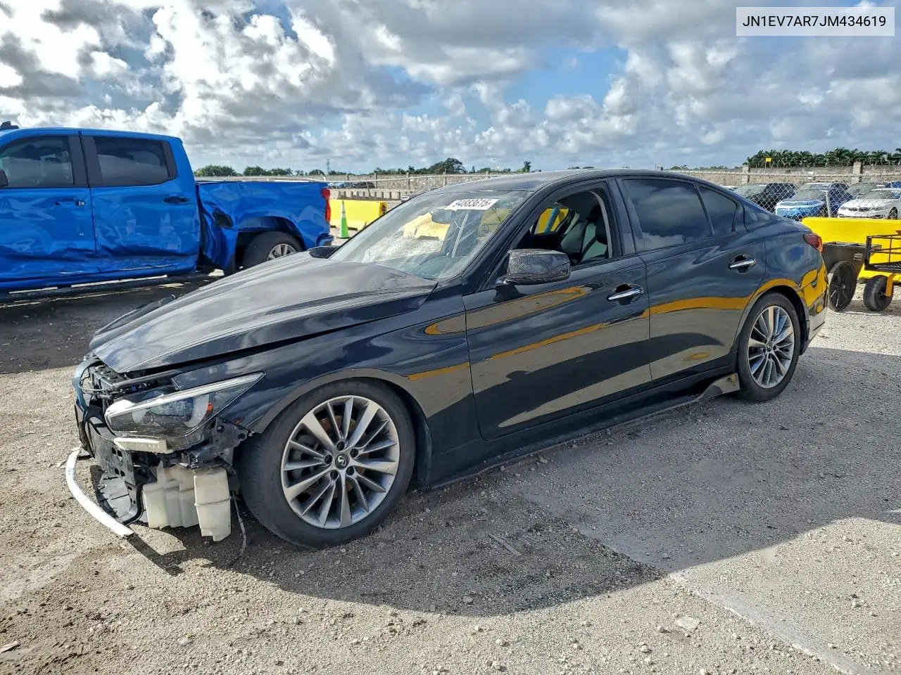 JN1EV7AR7JM434619 2018 Infiniti Q50 Luxe