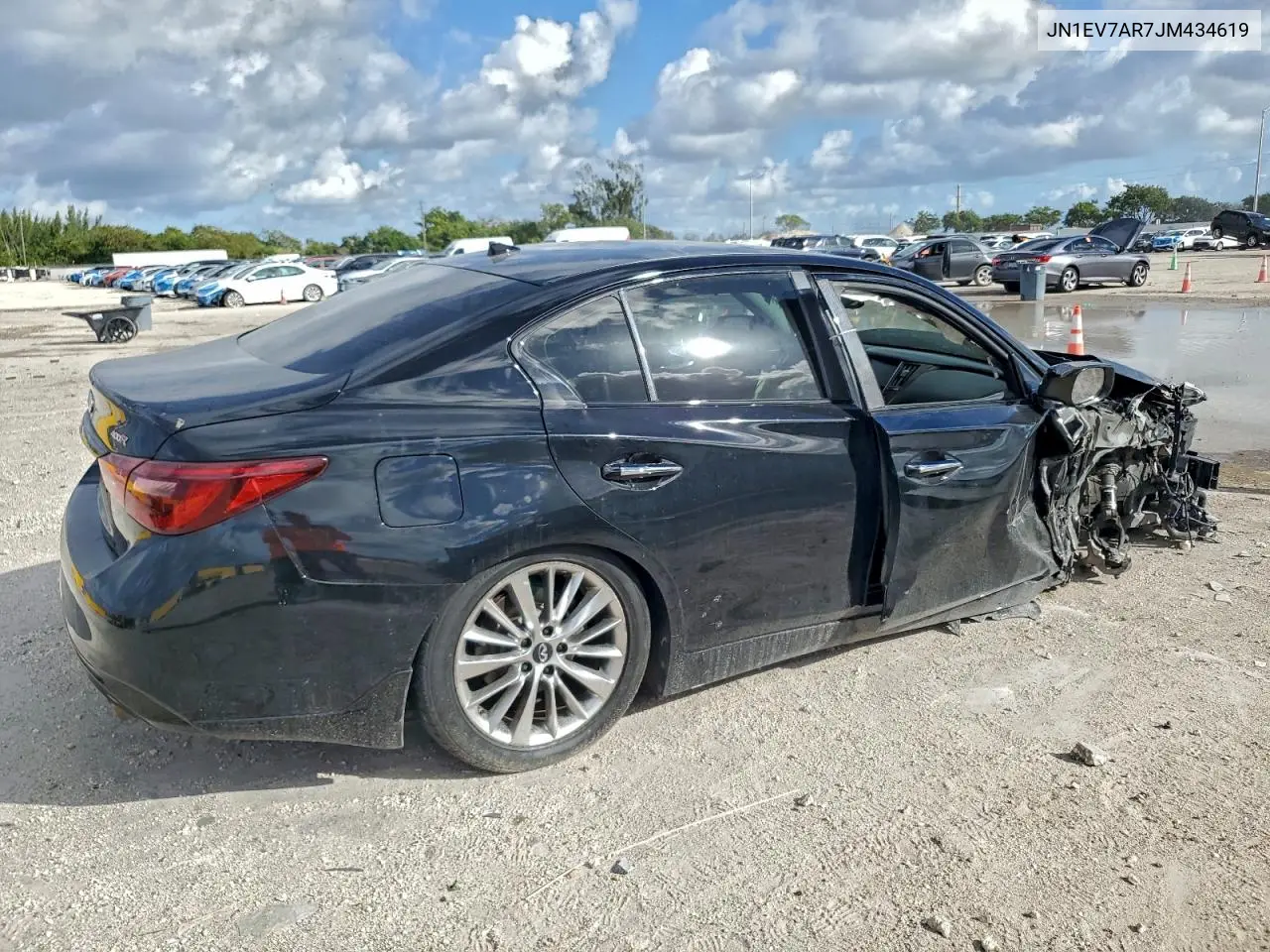 JN1EV7AR7JM434619 2018 Infiniti Q50 Luxe