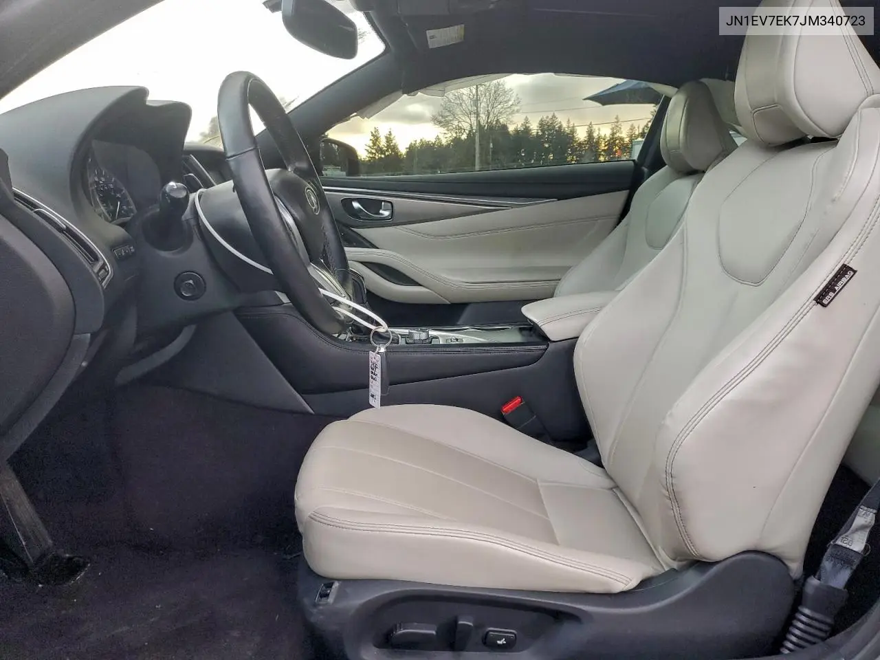JN1EV7EK7JM340723 2018 Infiniti Q60 Luxe 300