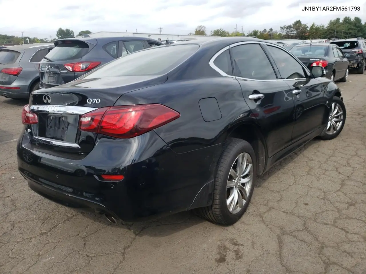 JN1BY1AR2FM561793 2015 Infiniti Q70 3.7