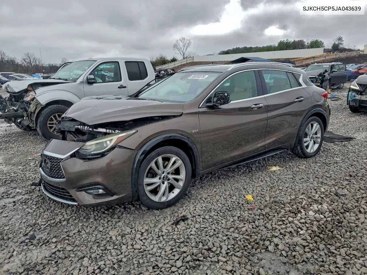 SJKCH5CP5JA043639 2018 Infiniti Qx30 Base