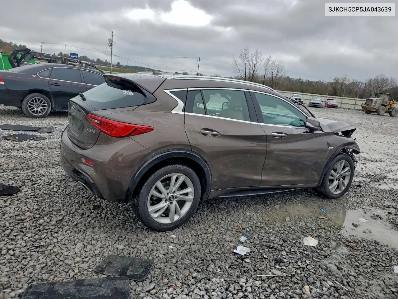 SJKCH5CP5JA043639 2018 Infiniti Qx30 Base
