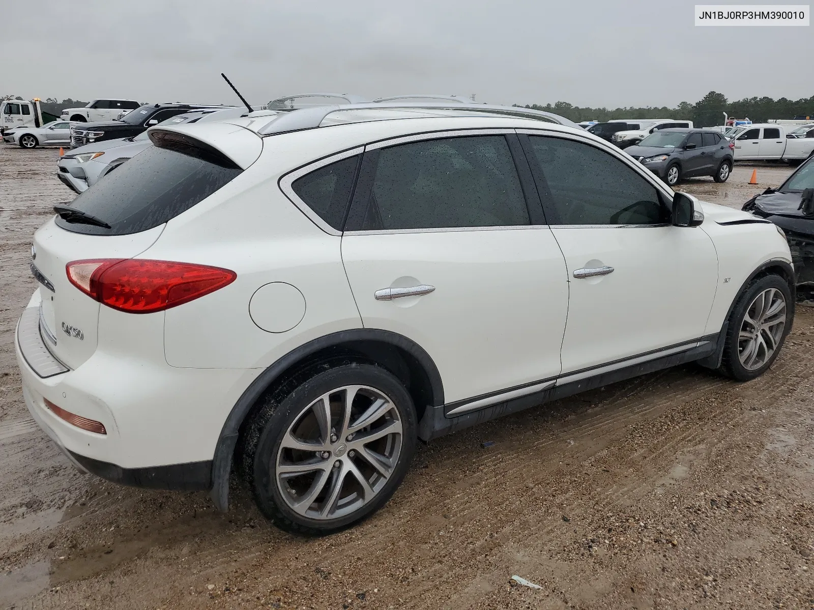 JN1BJ0RP3HM390010 2017 Infiniti Qx50