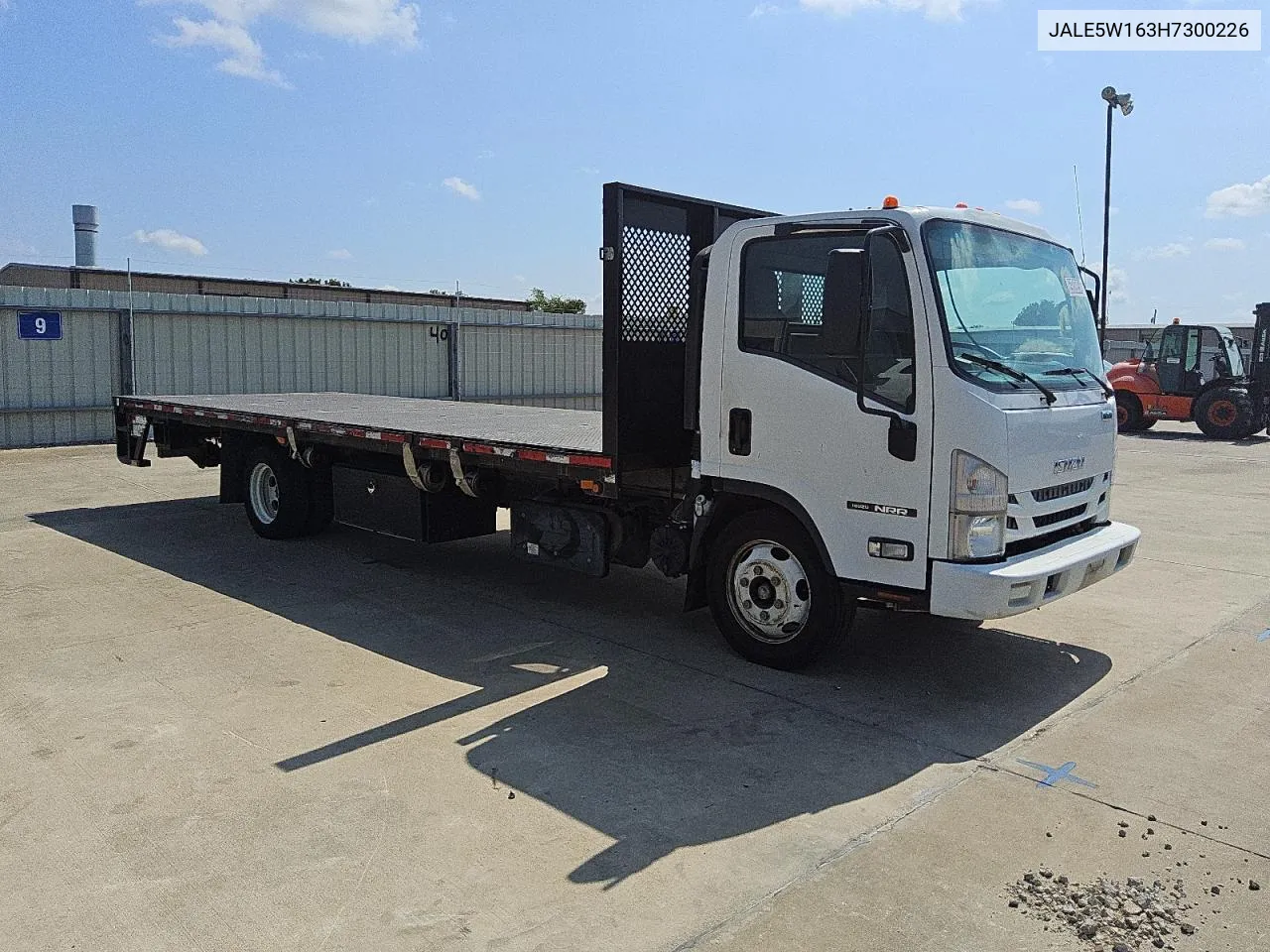 JALE5W163H7300226 2017 Isuzu Nrr