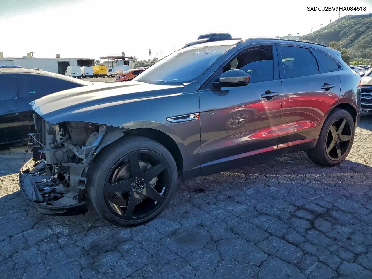 SADCJ2BV9HA084618 2017 Jaguar F-Pace Premium