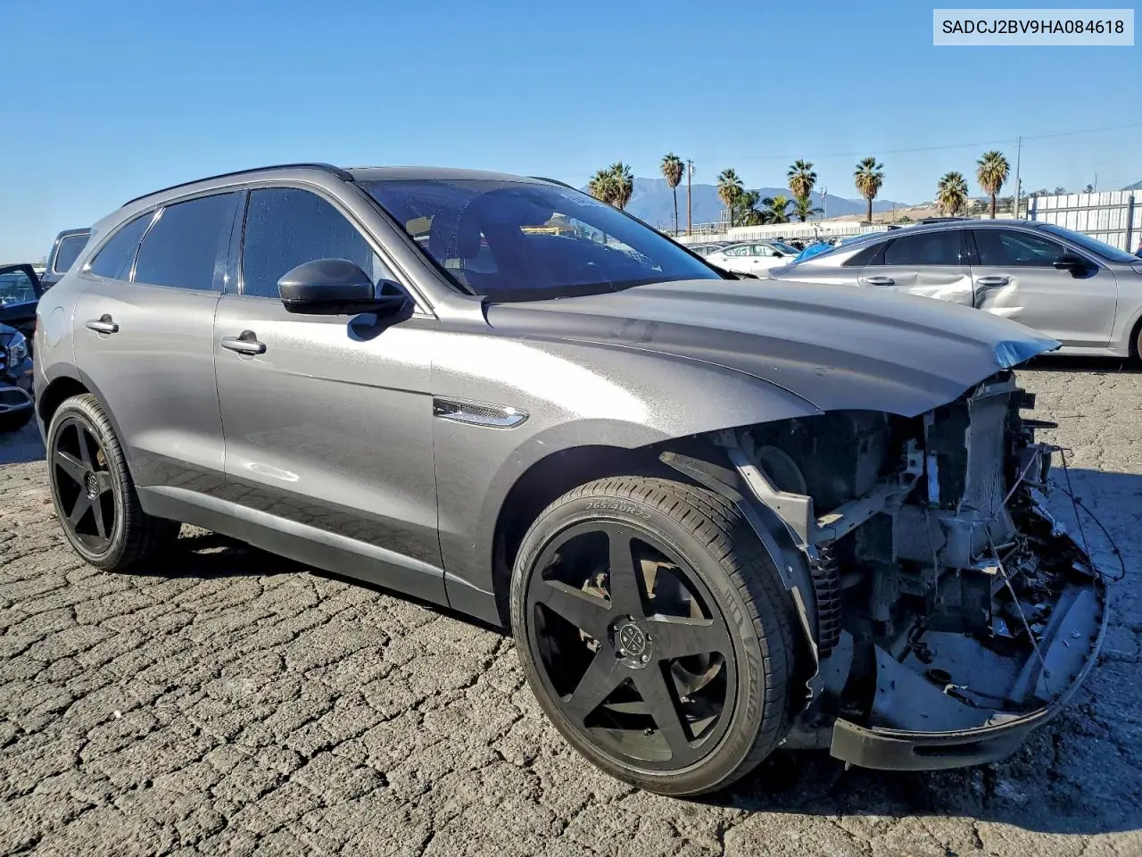 SADCJ2BV9HA084618 2017 Jaguar F-Pace Premium