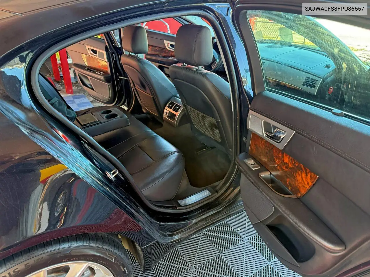 SAJWA0FS8FPU86557 2015 Jaguar Xf 2.0T Premium