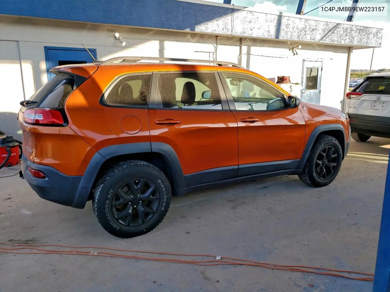 1C4PJMBB9EW223157 2014 Jeep Cherokee Trailhawk