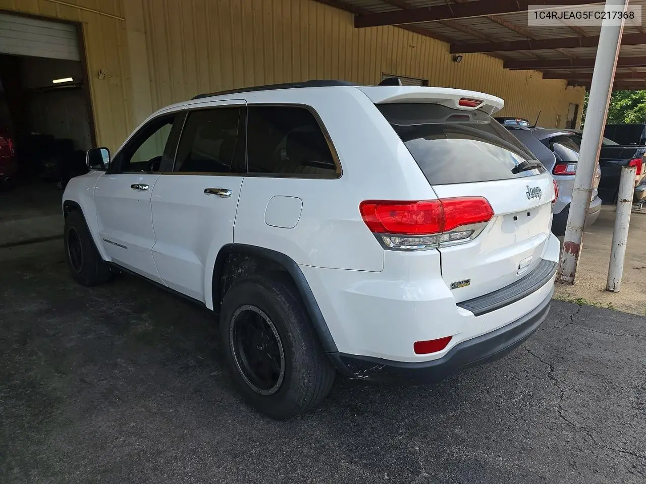 1C4RJEAG5FC217368 2015 Jeep Grand Cherokee Laredo