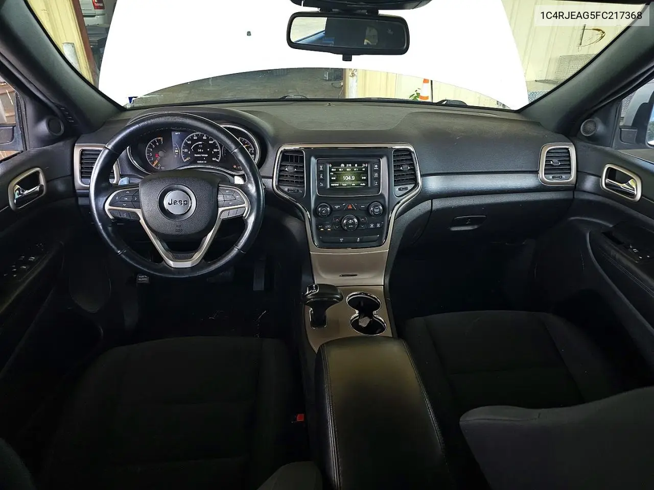 1C4RJEAG5FC217368 2015 Jeep Grand Cherokee Laredo