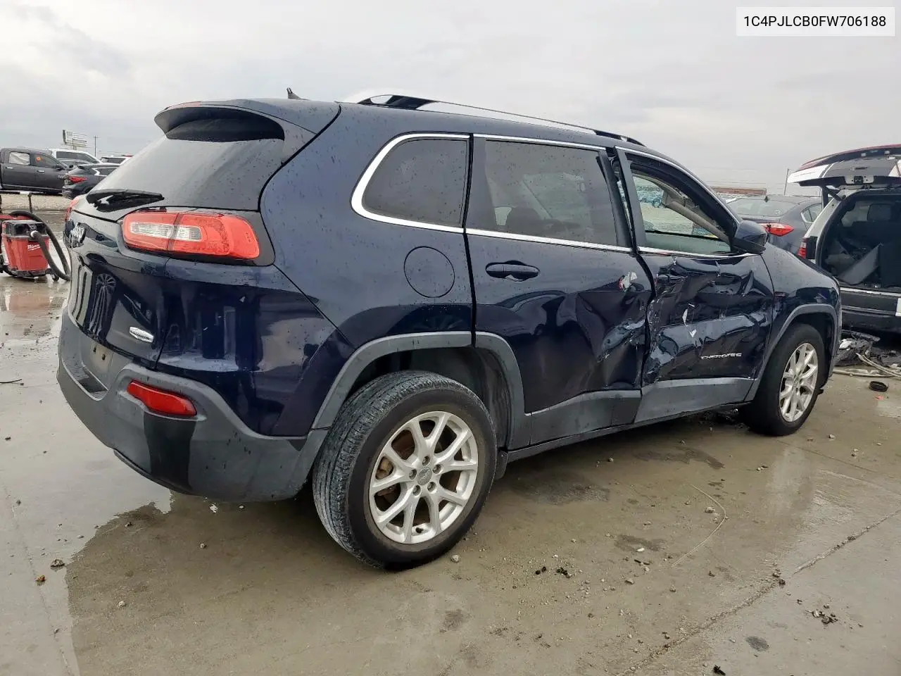 1C4PJLCB0FW706188 2015 Jeep Cherokee Latitude