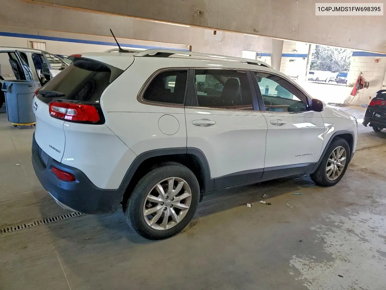1C4PJMDS1FW698395 2015 Jeep Cherokee Limited
