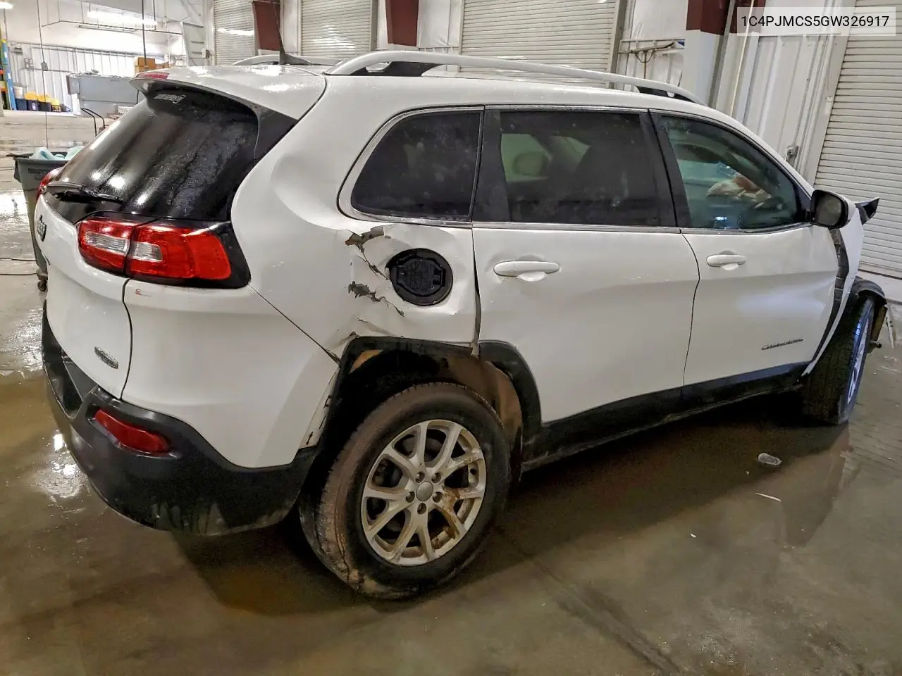 1C4PJMCS5GW326917 2016 Jeep Cherokee Latitude