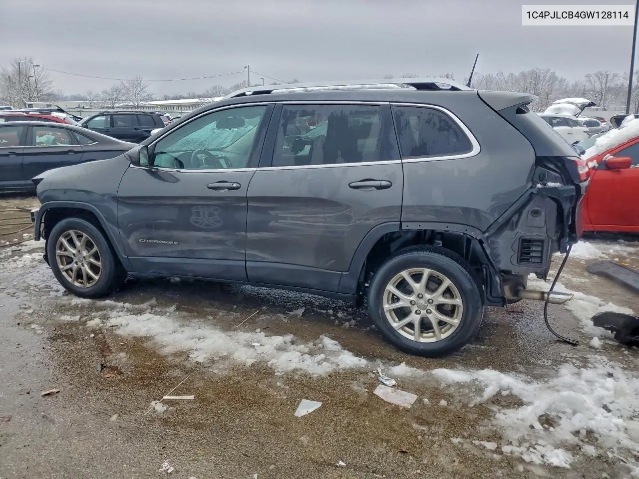 1C4PJLCB4GW128114 2016 Jeep Cherokee Latitude