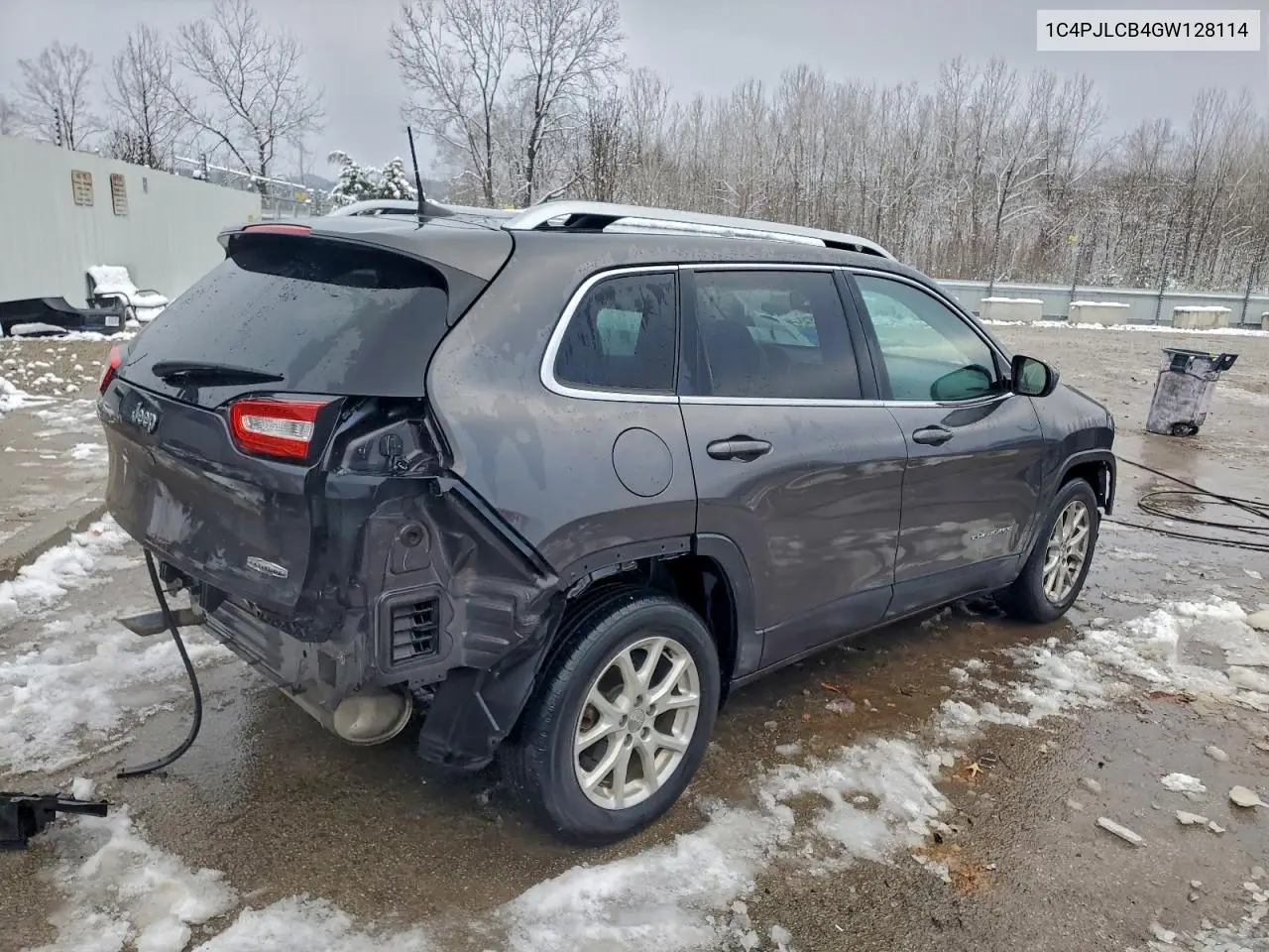 1C4PJLCB4GW128114 2016 Jeep Cherokee Latitude