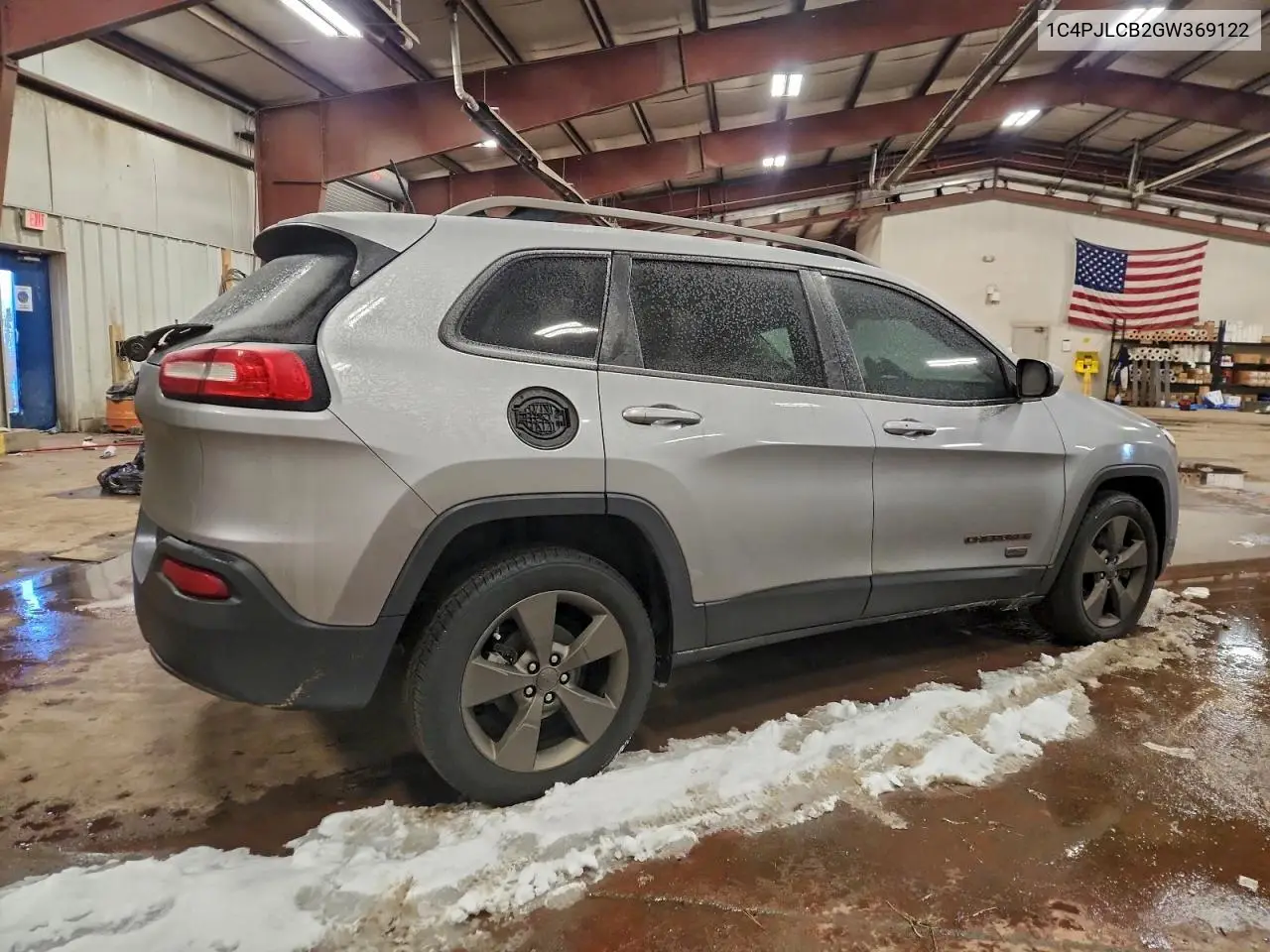 1C4PJLCB2GW369122 2016 Jeep Cherokee Latitude