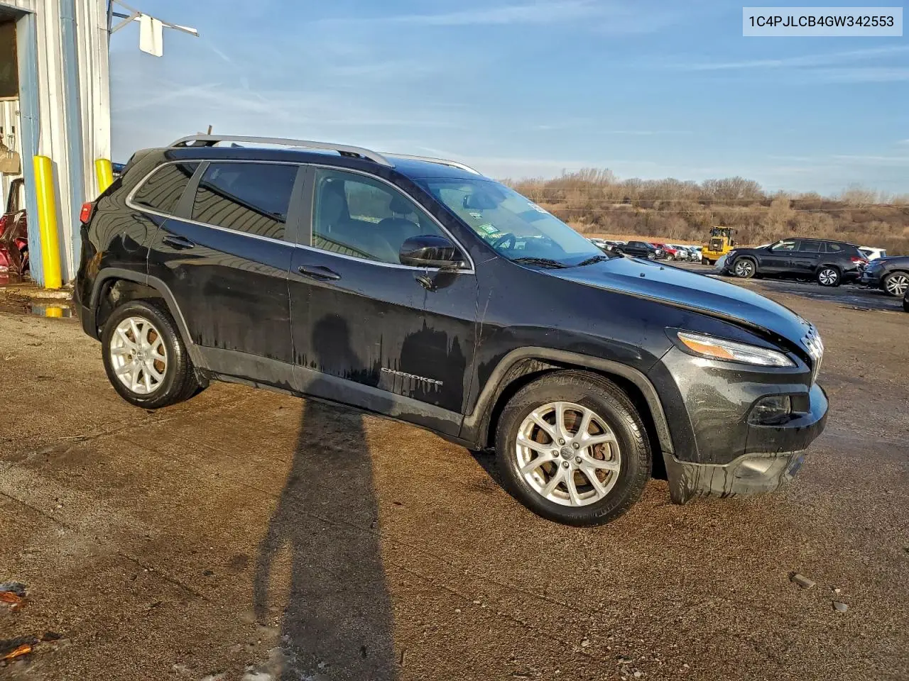 1C4PJLCB4GW342553 2016 Jeep Cherokee Latitude