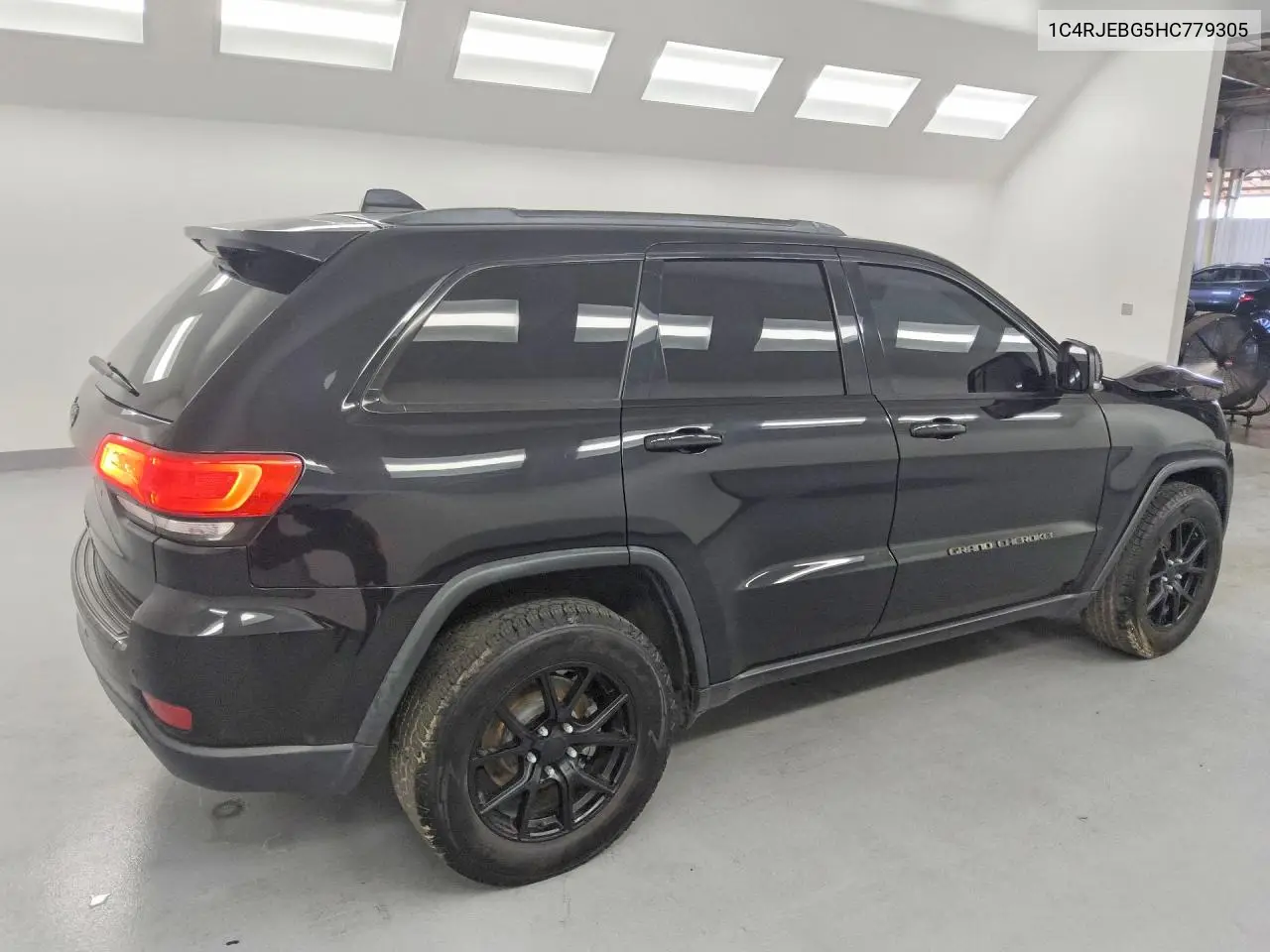 1C4RJEBG5HC779305 2017 Jeep Grand Cherokee Limited