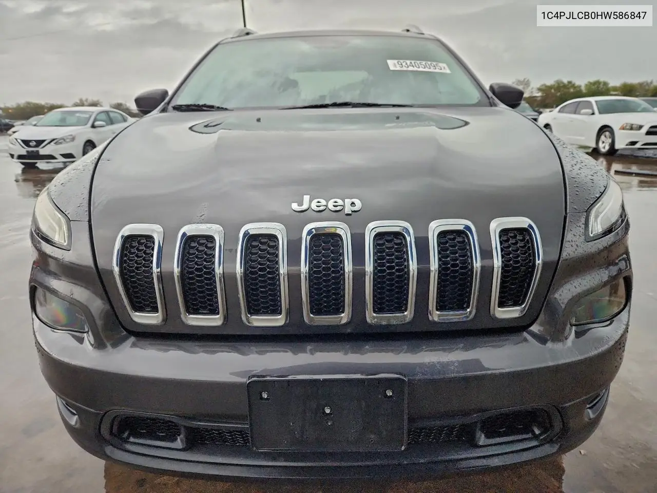 1C4PJLCB0HW586847 2017 Jeep Cherokee Latitude