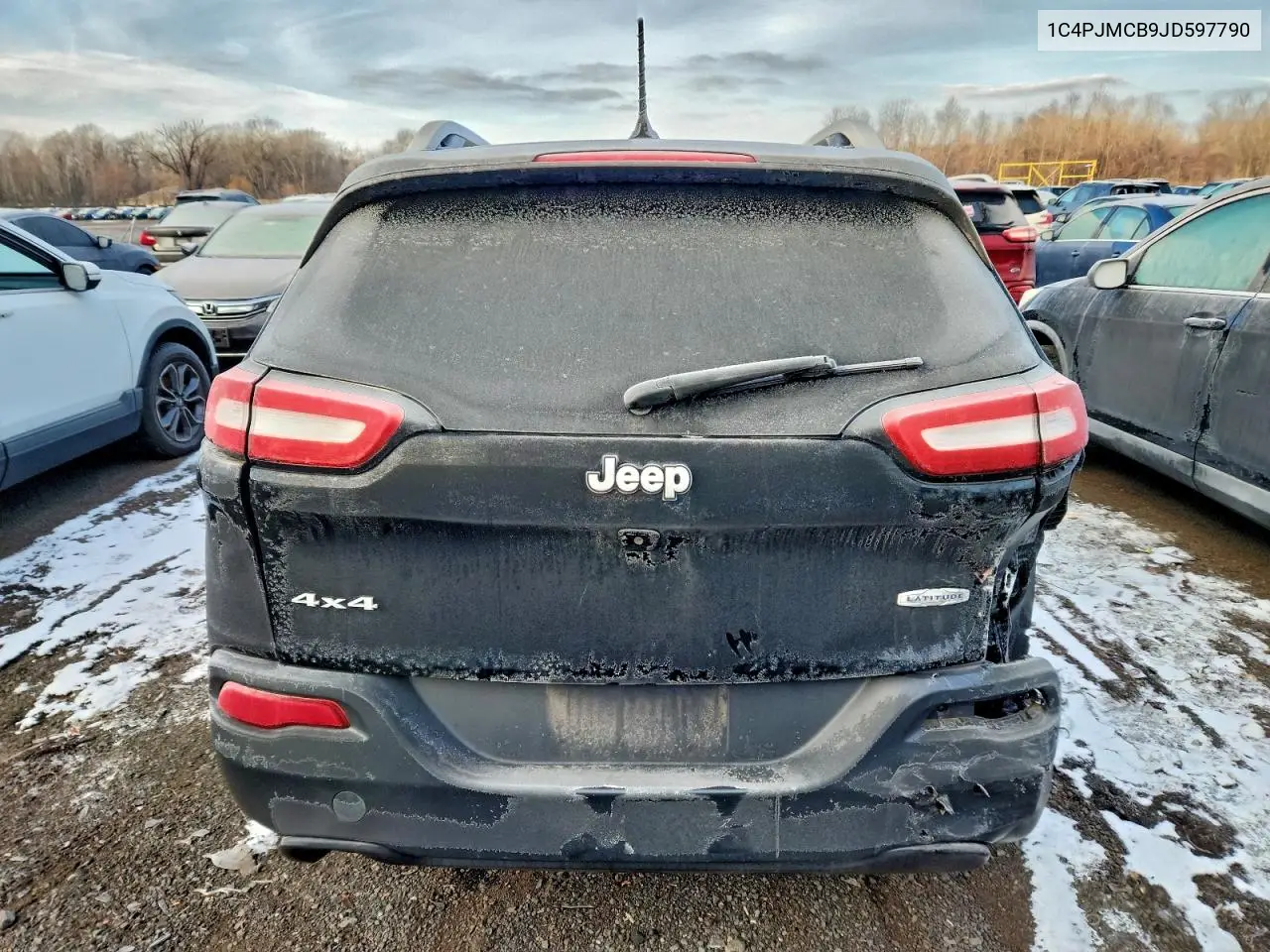 1C4PJMCB9JD597790 2018 Jeep Cherokee Latitude