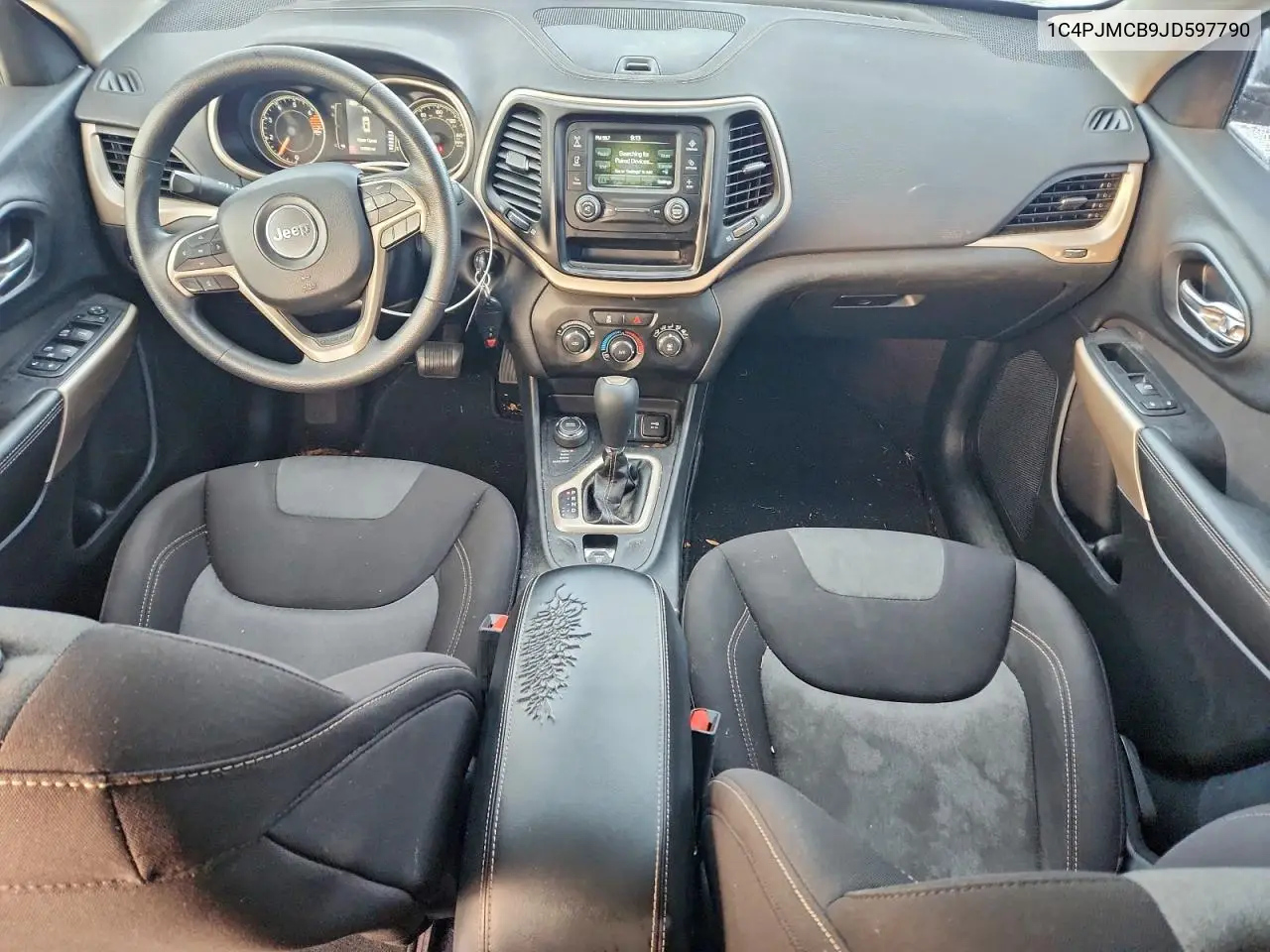1C4PJMCB9JD597790 2018 Jeep Cherokee Latitude