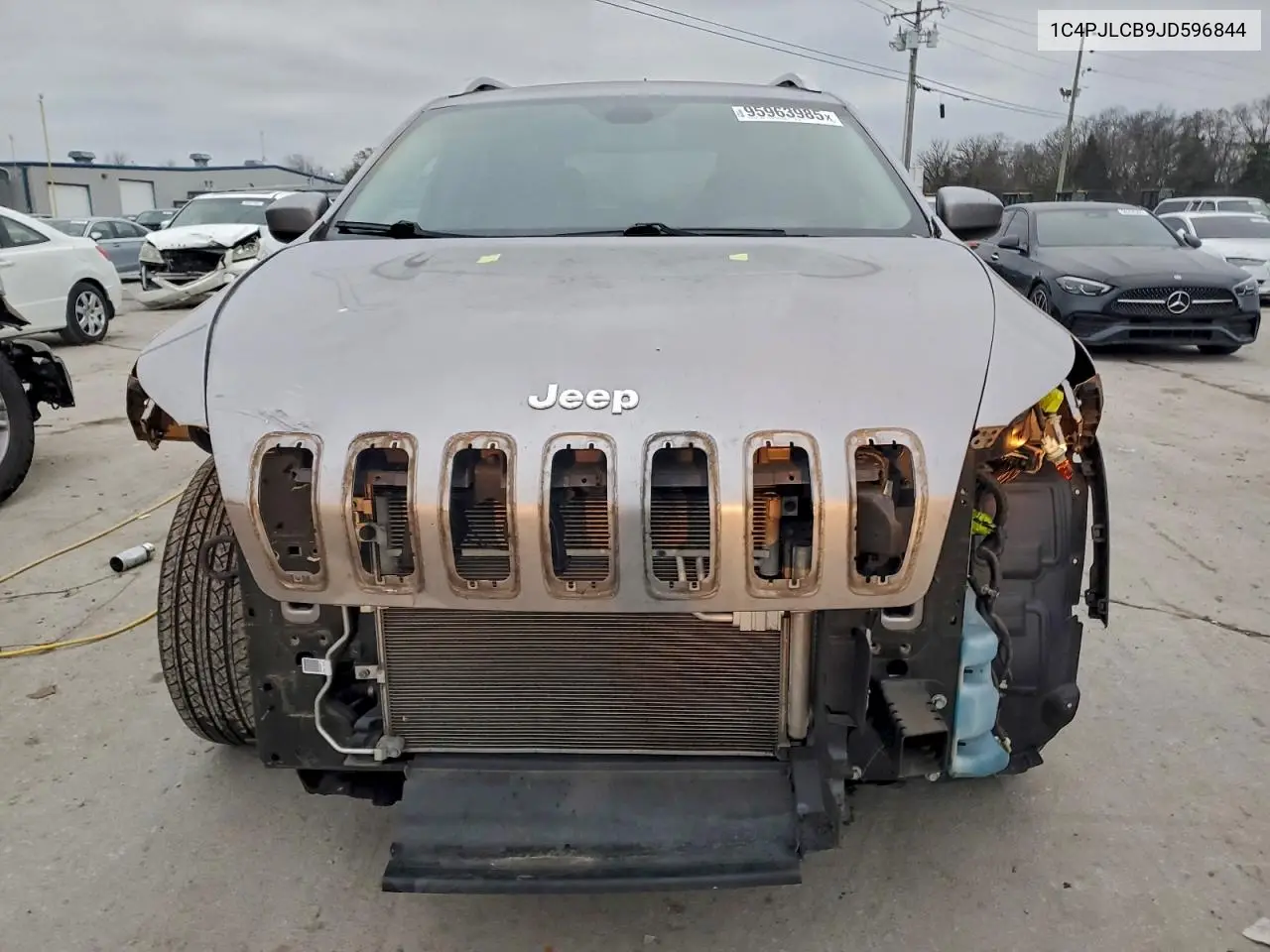 1C4PJLCB9JD596844 2018 Jeep Cherokee Latitude